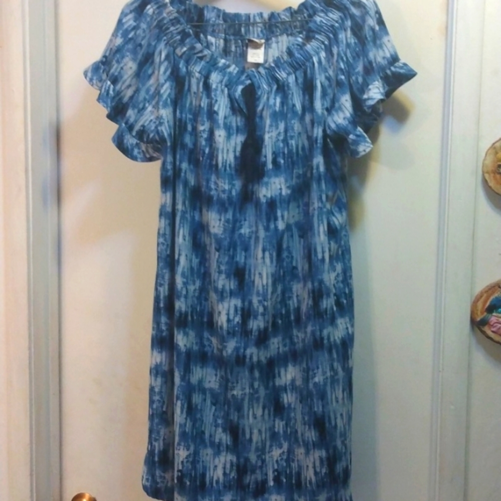 Wrapper size 2x blue and white tie-dyed peasant dress/blouse/tunic